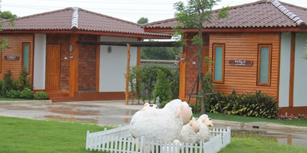 111 Resort & Spa Ban Tha Ramat Bagian luar foto