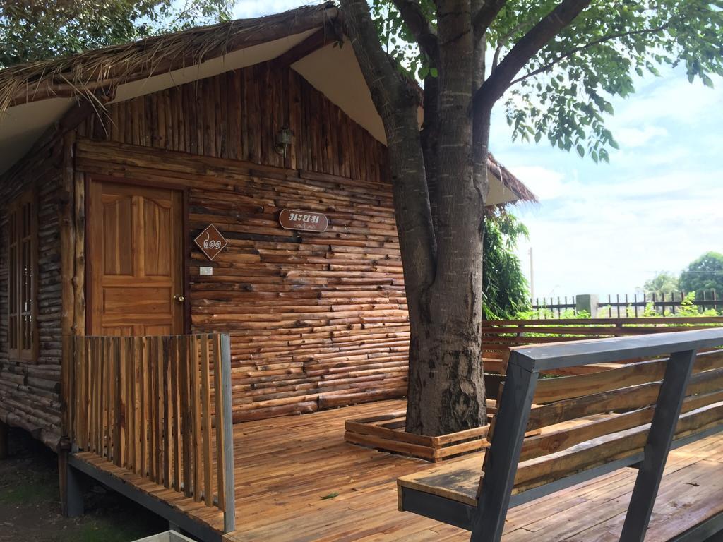 111 Resort & Spa Ban Tha Ramat Bagian luar foto