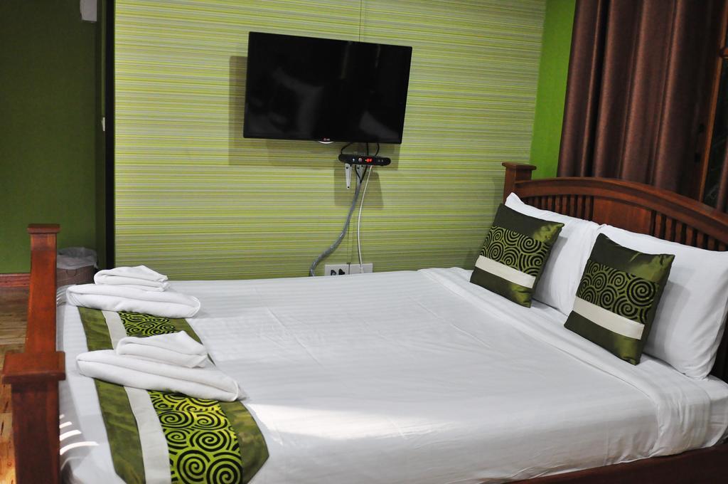 111 Resort & Spa Ban Tha Ramat Bagian luar foto