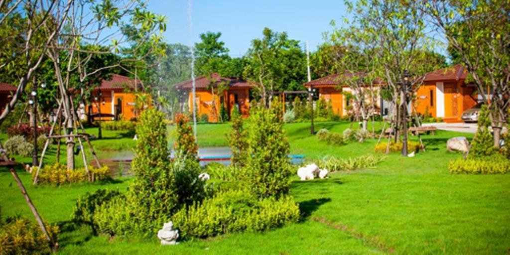 111 Resort & Spa Ban Tha Ramat Bagian luar foto