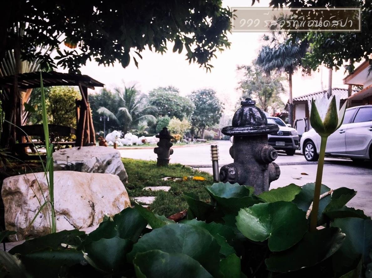 111 Resort & Spa Ban Tha Ramat Bagian luar foto